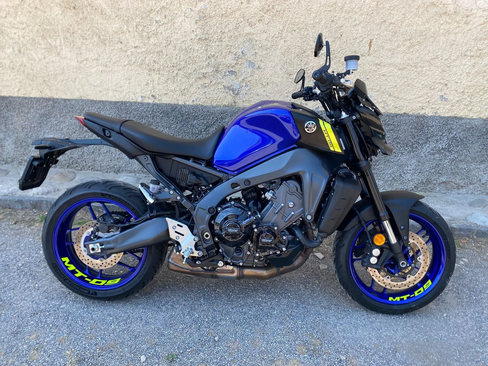 Yamaha MT-09 (2024) — foto 1