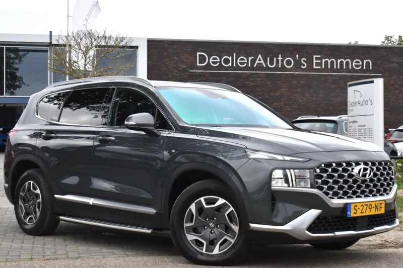 Hyundai Santa Fe (2023)
