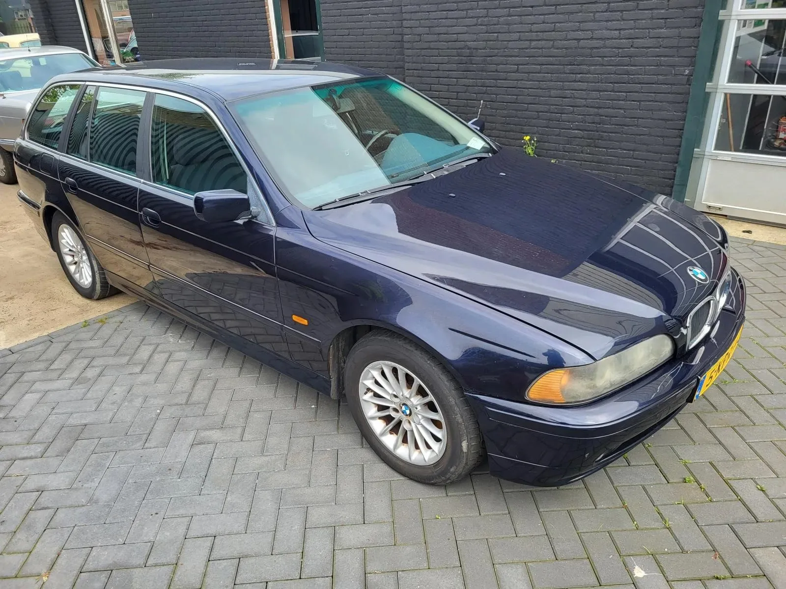 BMW 5-Serie (2000) — foto 1