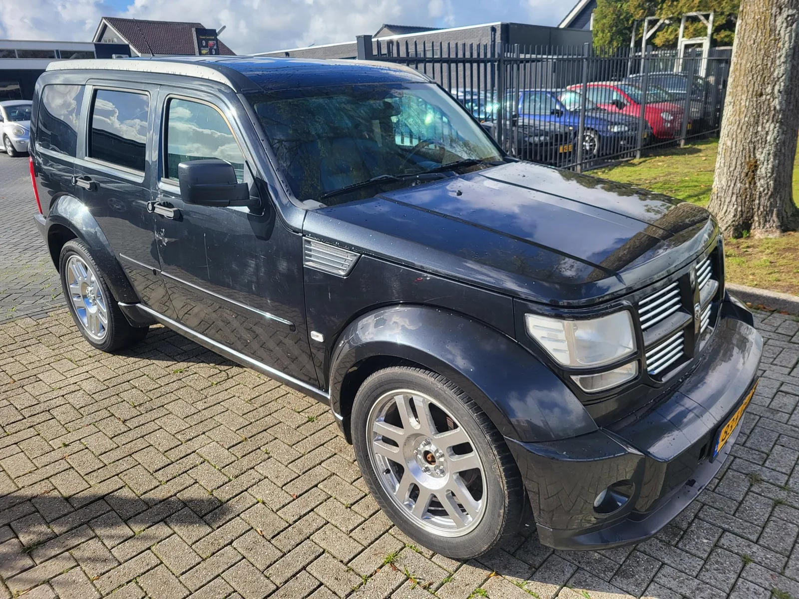 Dodge Nitro (2008) — foto 1