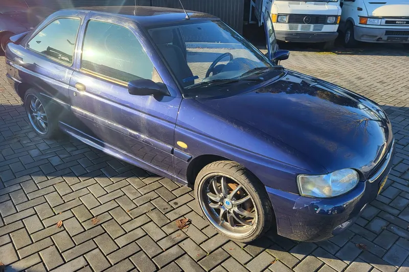 Ford Escort (1997)