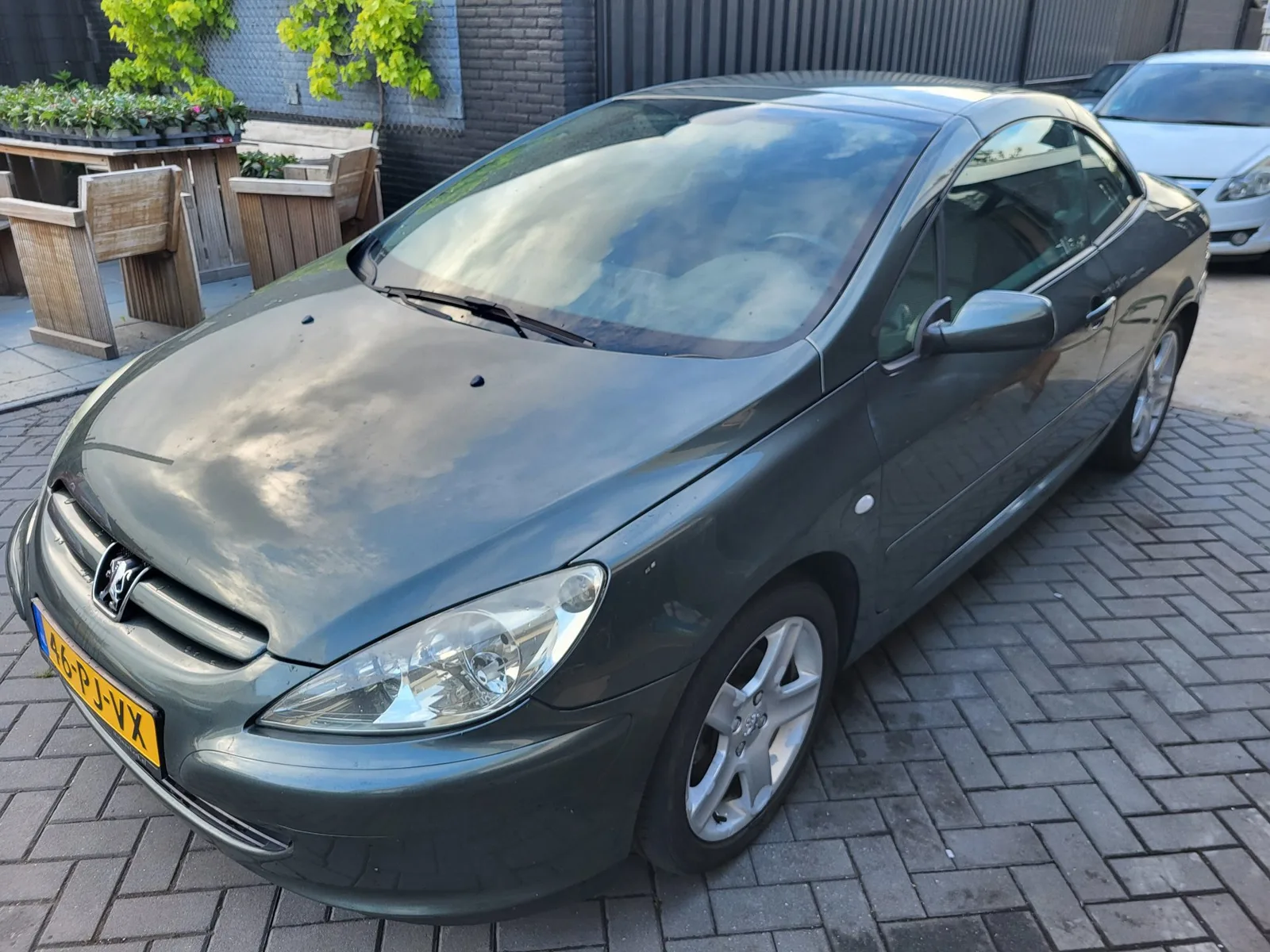 Peugeot 307 (2004) — foto 1