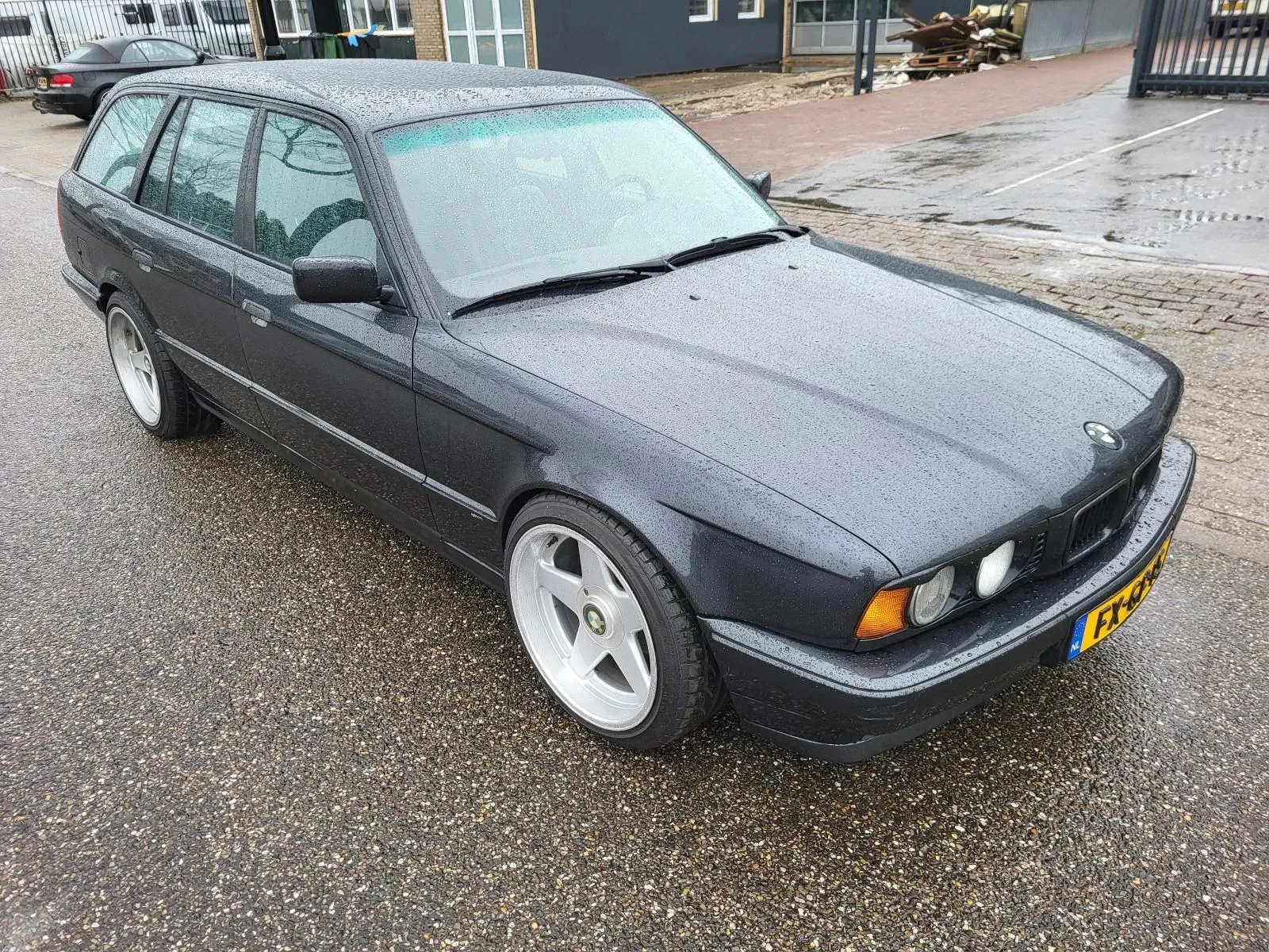 BMW 5-Serie (1992) — foto 1