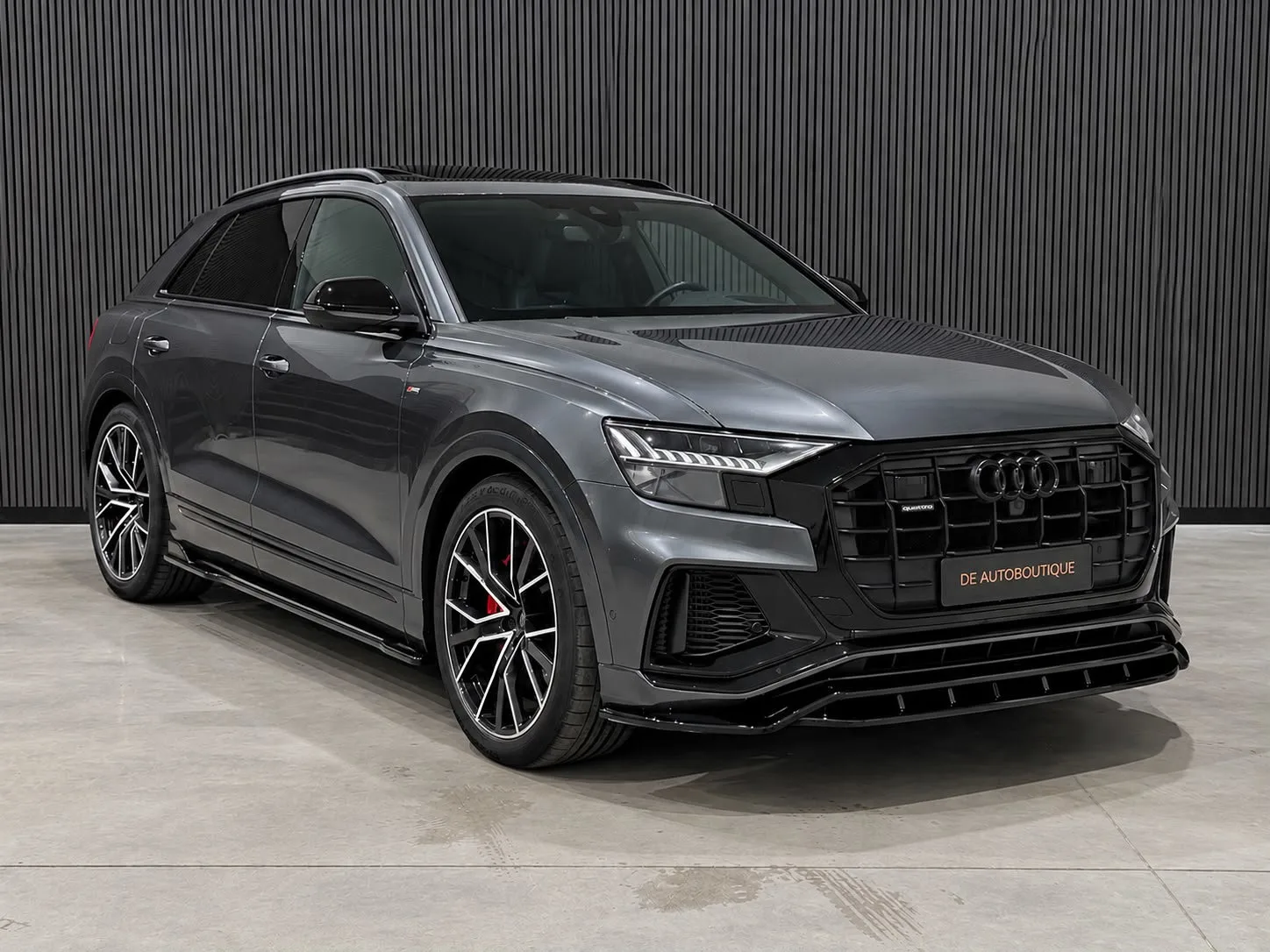 Audi Q8 (2023) — foto 1