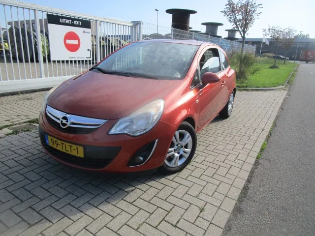 Opel Corsa (2012) — foto 1