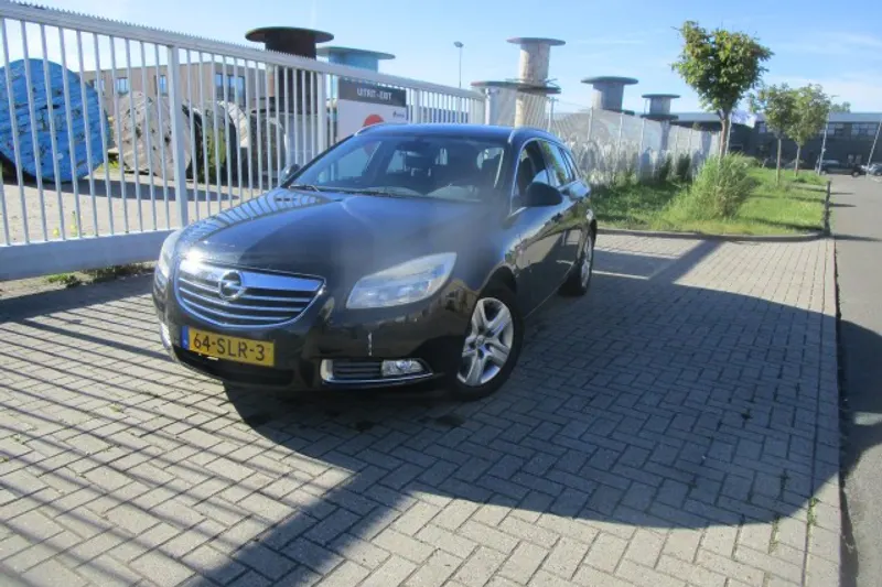 Opel Insignia (2011)