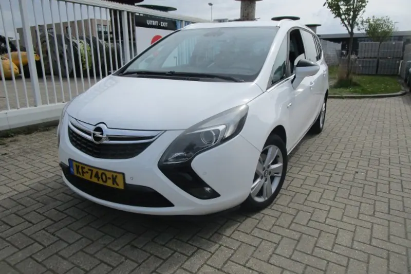 Opel Zafira (2016)