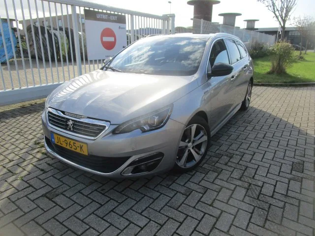 Peugeot 308 (2016) — foto 1