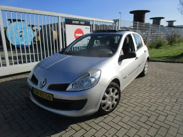 Renault Clio (2007) — foto 1