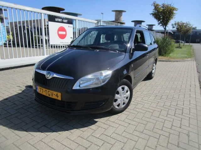 Škoda Fabia (2012) — foto 1