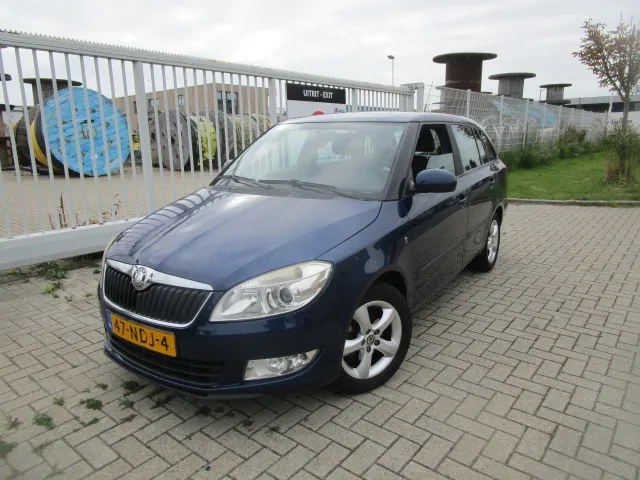 Škoda Fabia (2010) — foto 1