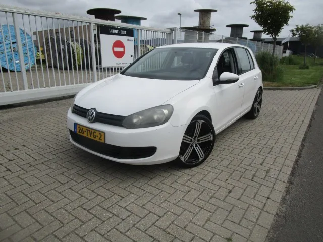 Volkswagen Golf (2012) — foto 1