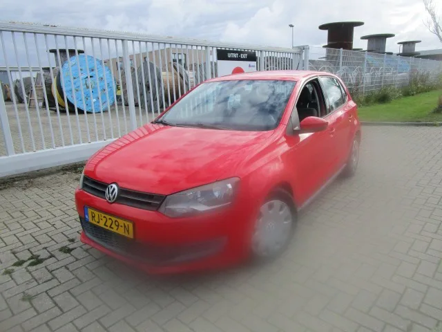 Volkswagen Polo (2010) — foto 1