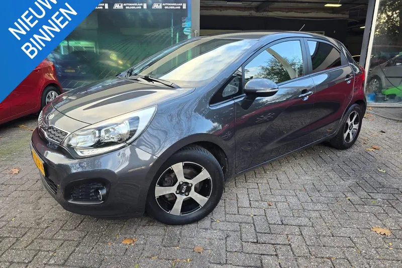 Kia Rio (2012)