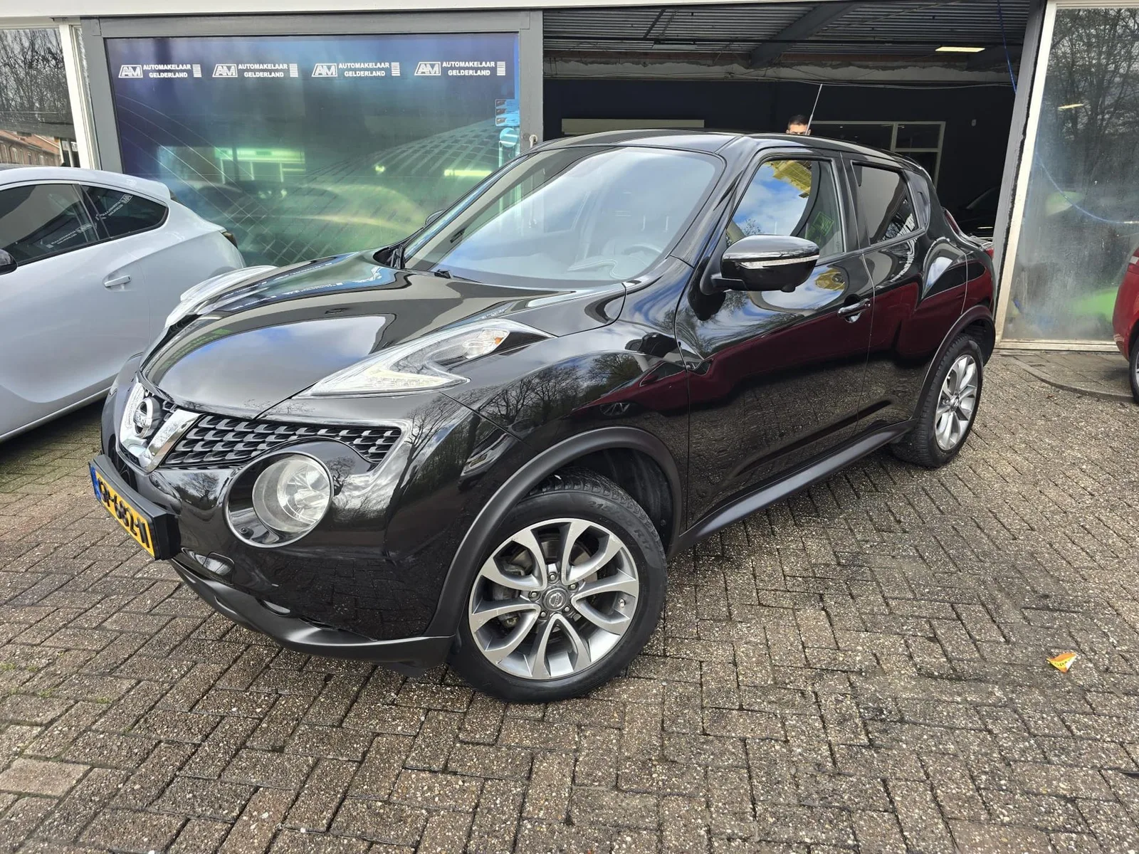 Nissan Juke (2015) — foto 1