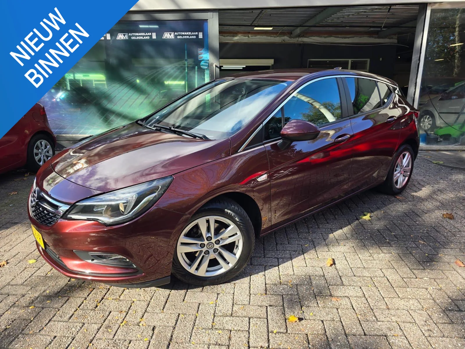Opel Astra (2018) — foto 1
