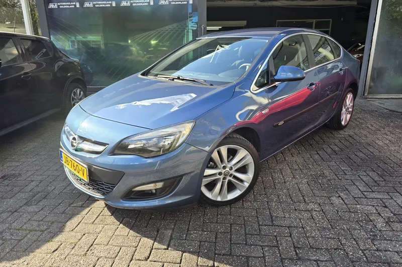 Opel Astra (2016)