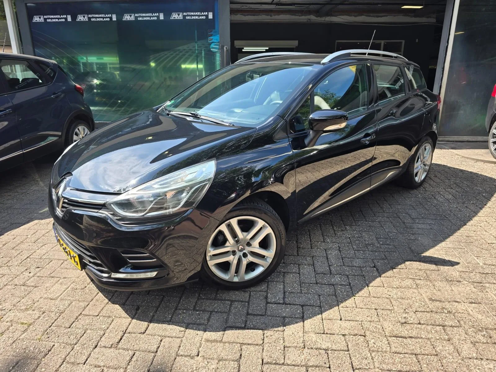 Renault Clio (2017) — foto 1