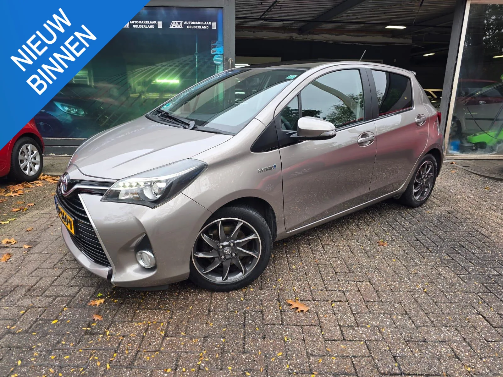 Toyota Yaris (2015) — foto 1