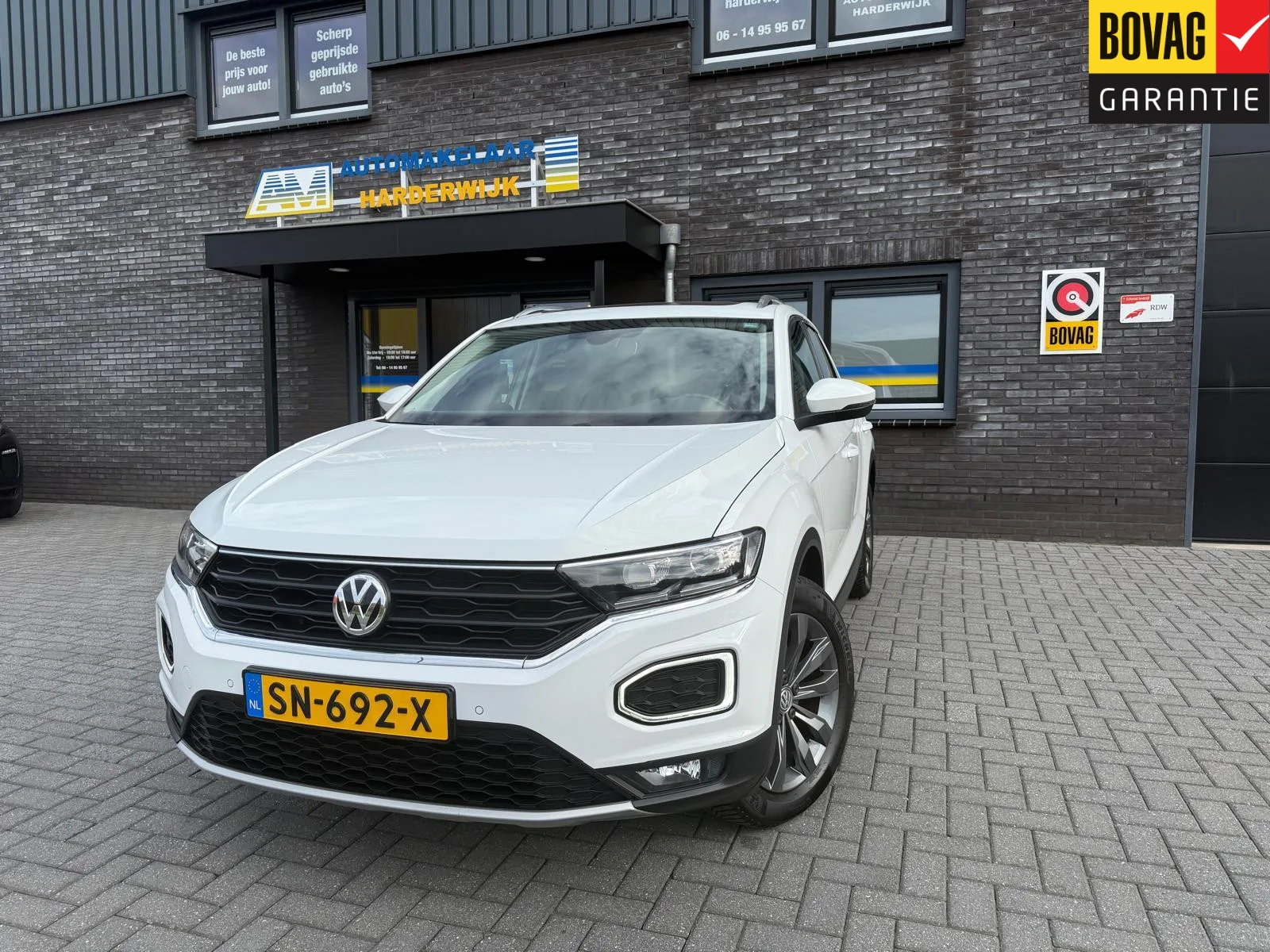 Volkswagen T-Roc (2018) — foto 1