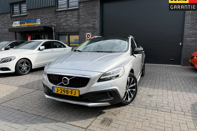 Volvo V40 Cross Country (2019)