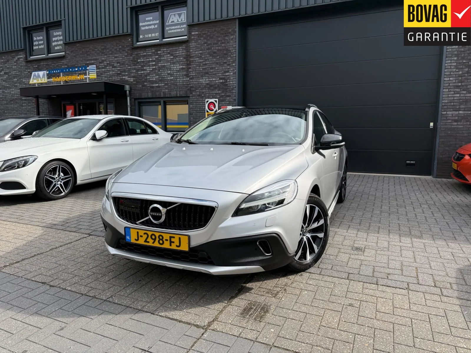 Volvo V40 Cross Country (2019) — foto 1