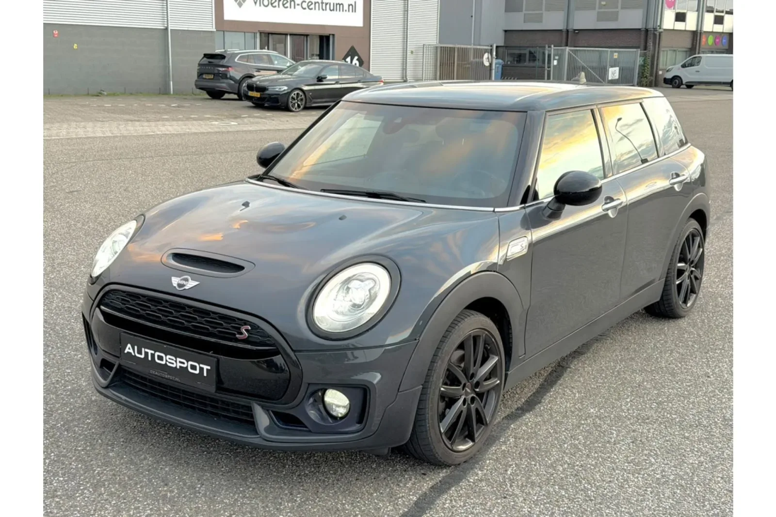 MINI Clubman (2015) — foto 1