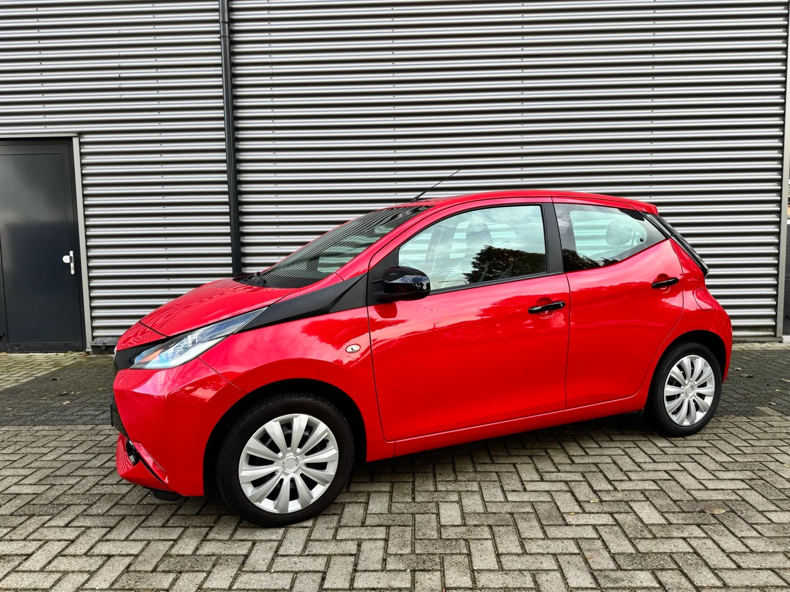 Toyota Aygo (2014) — foto 1