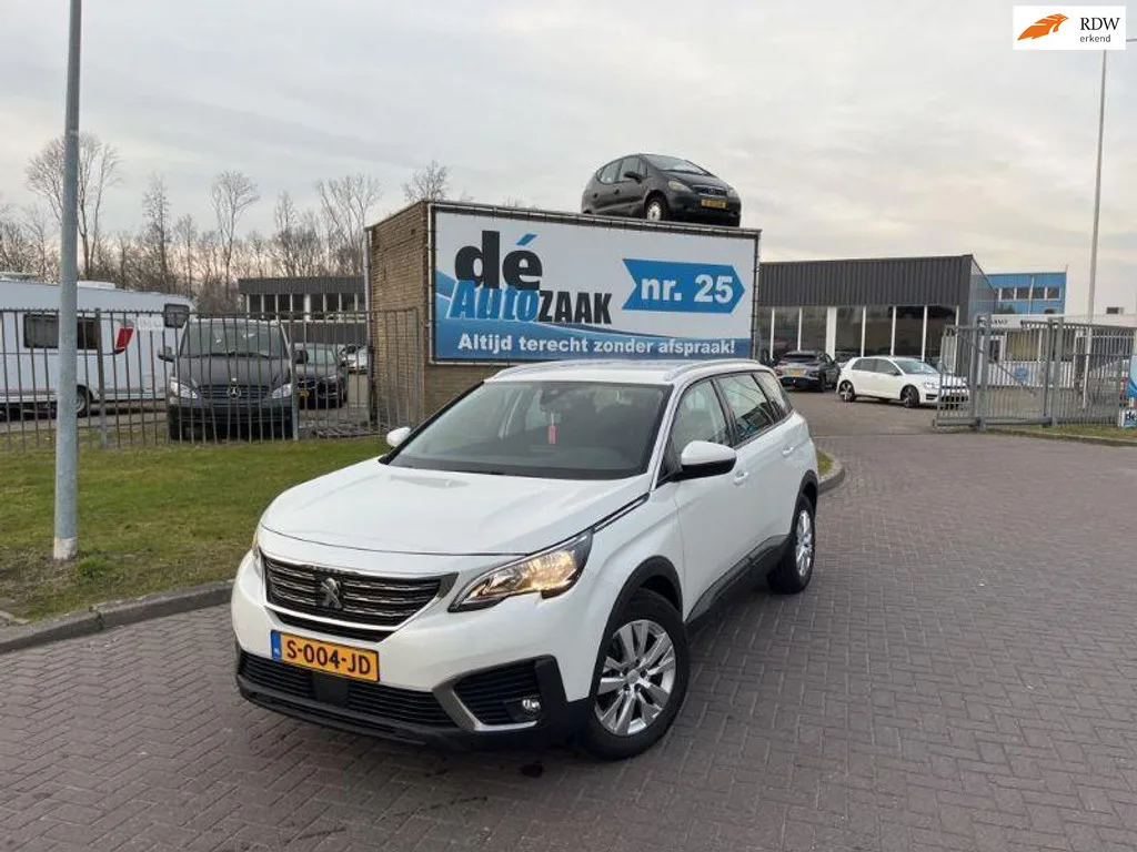 Peugeot 5008 (2019) — foto 1