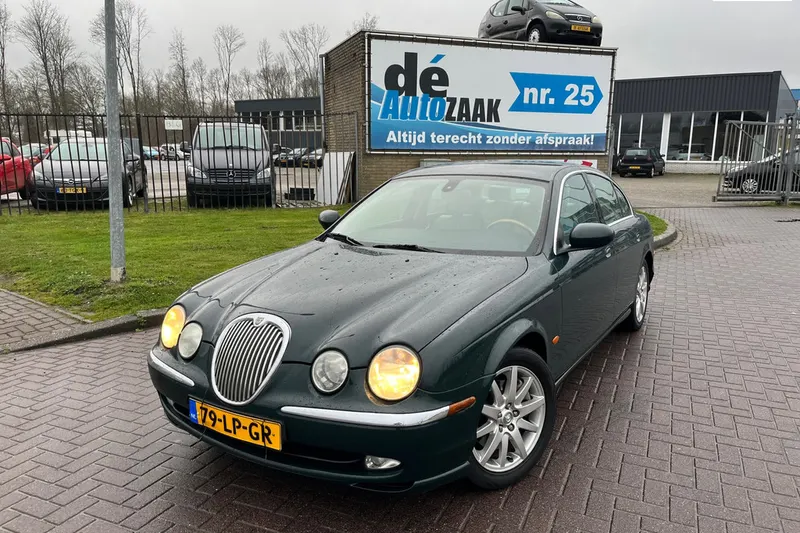 Jaguar S-Type (2003)