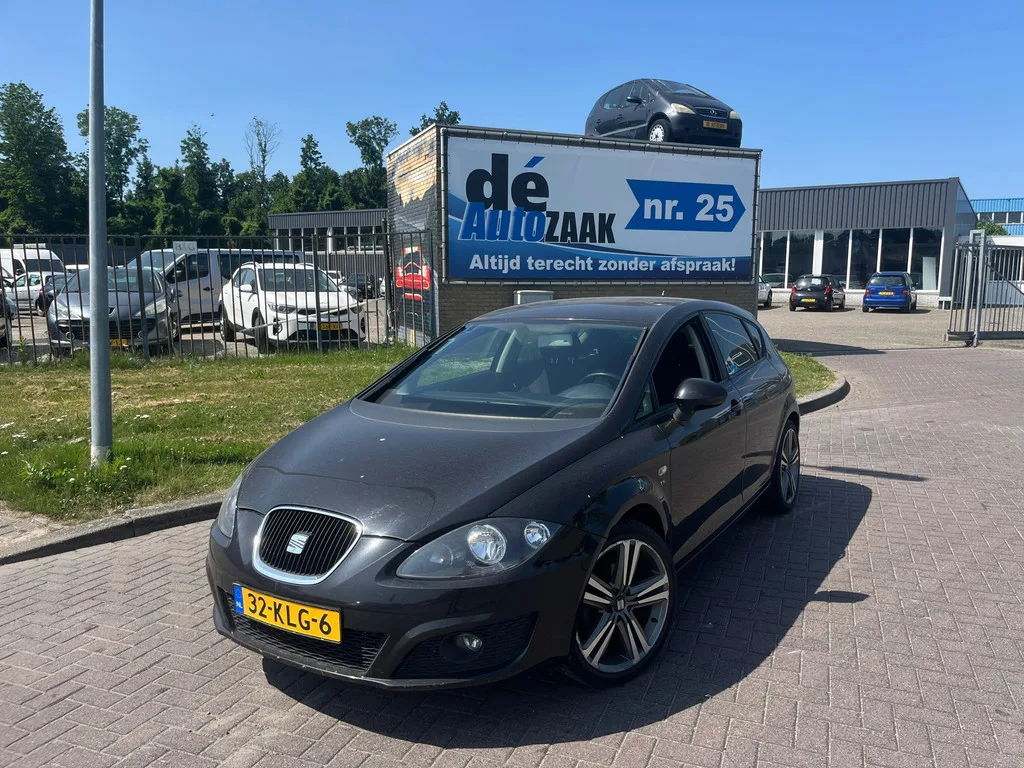 SEAT Leon (2010) — foto 1
