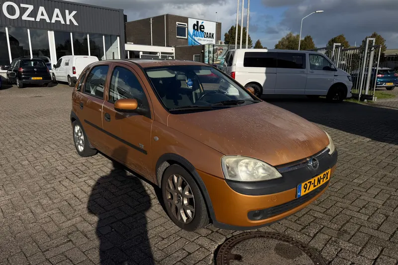 Opel Corsa (2003)