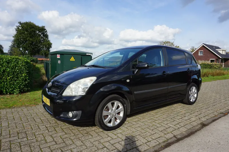 Toyota Verso (2009)