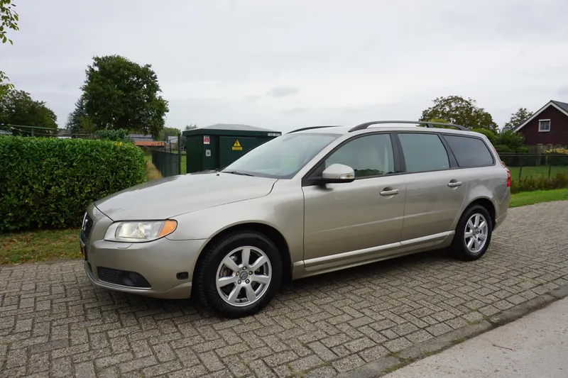 Volvo V70 (2008)