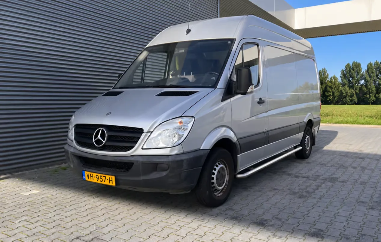 Mercedes-Benz Sprinter (2012) — foto 1