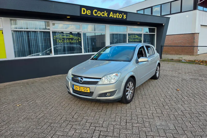 Opel Astra (2008)