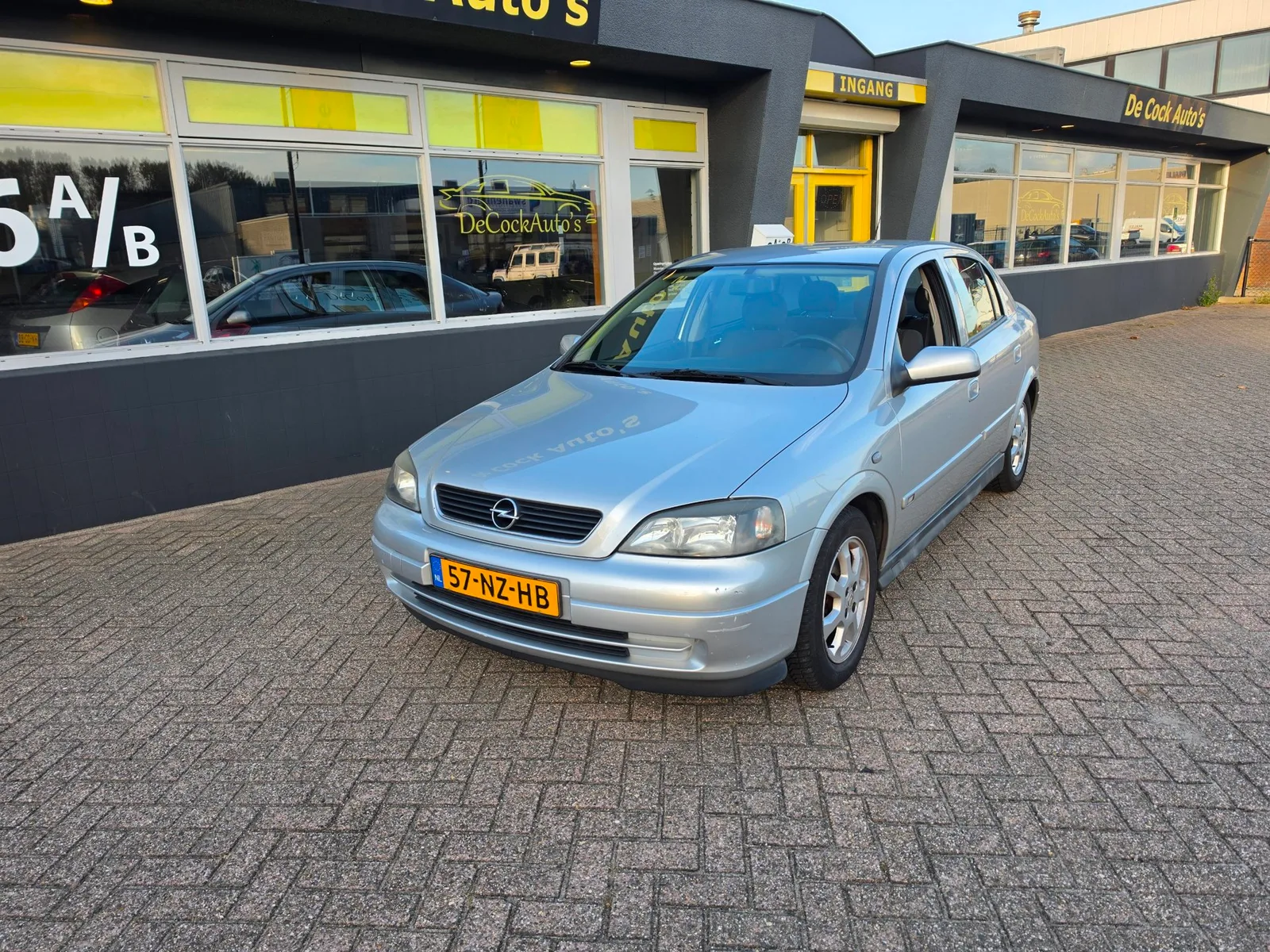 Opel Astra (2004) — foto 1