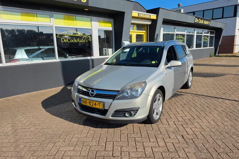 Opel Astra (2008)