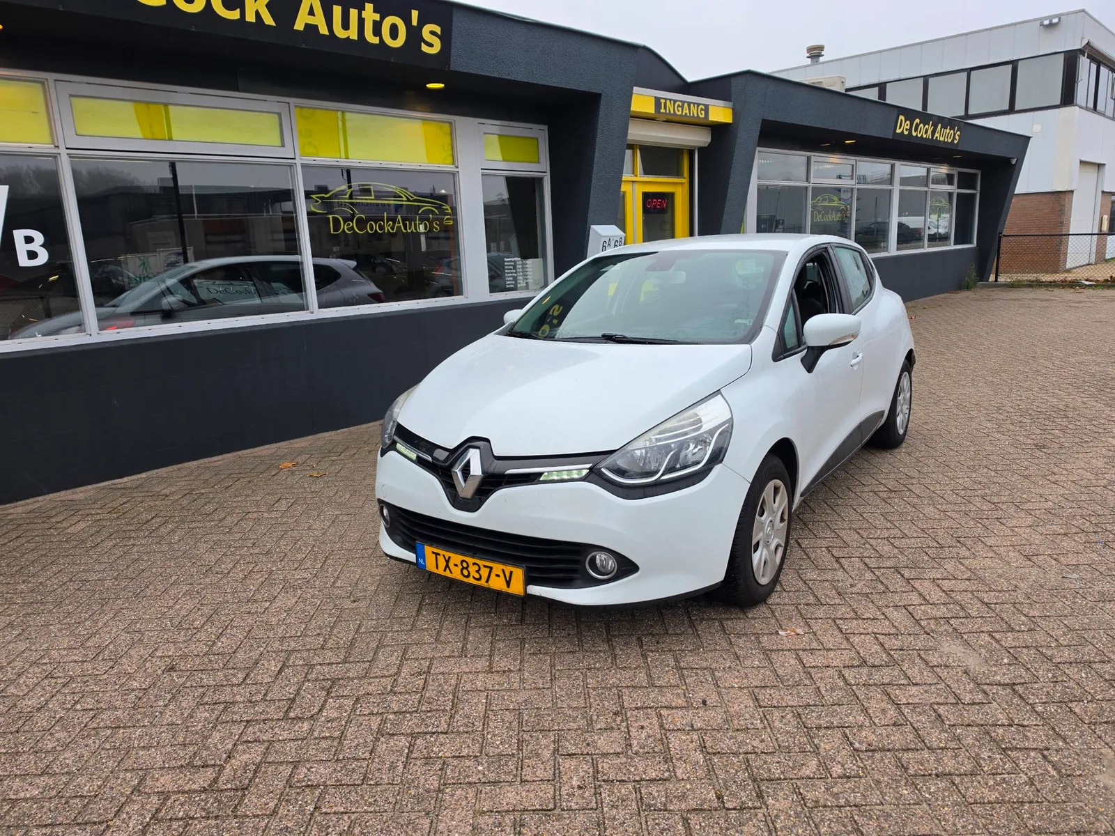 Renault Clio (2015) — foto 1