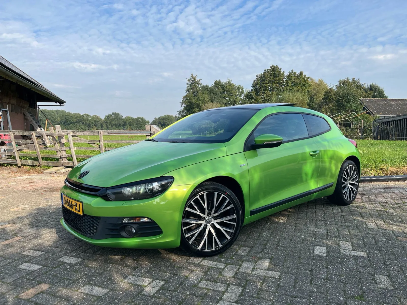 Volkswagen Scirocco (2014) — foto 1
