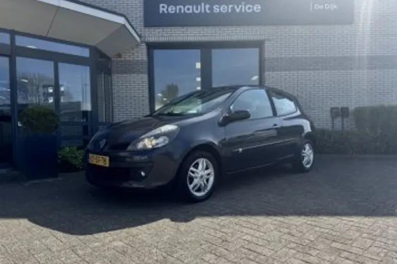 Renault Clio (2005)