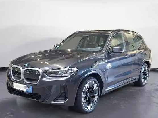 BMW iX3 (2024) — foto 1
