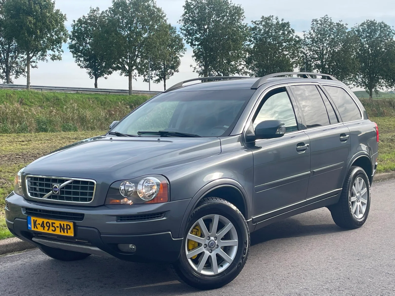 Volvo XC90 (2006) — foto 1