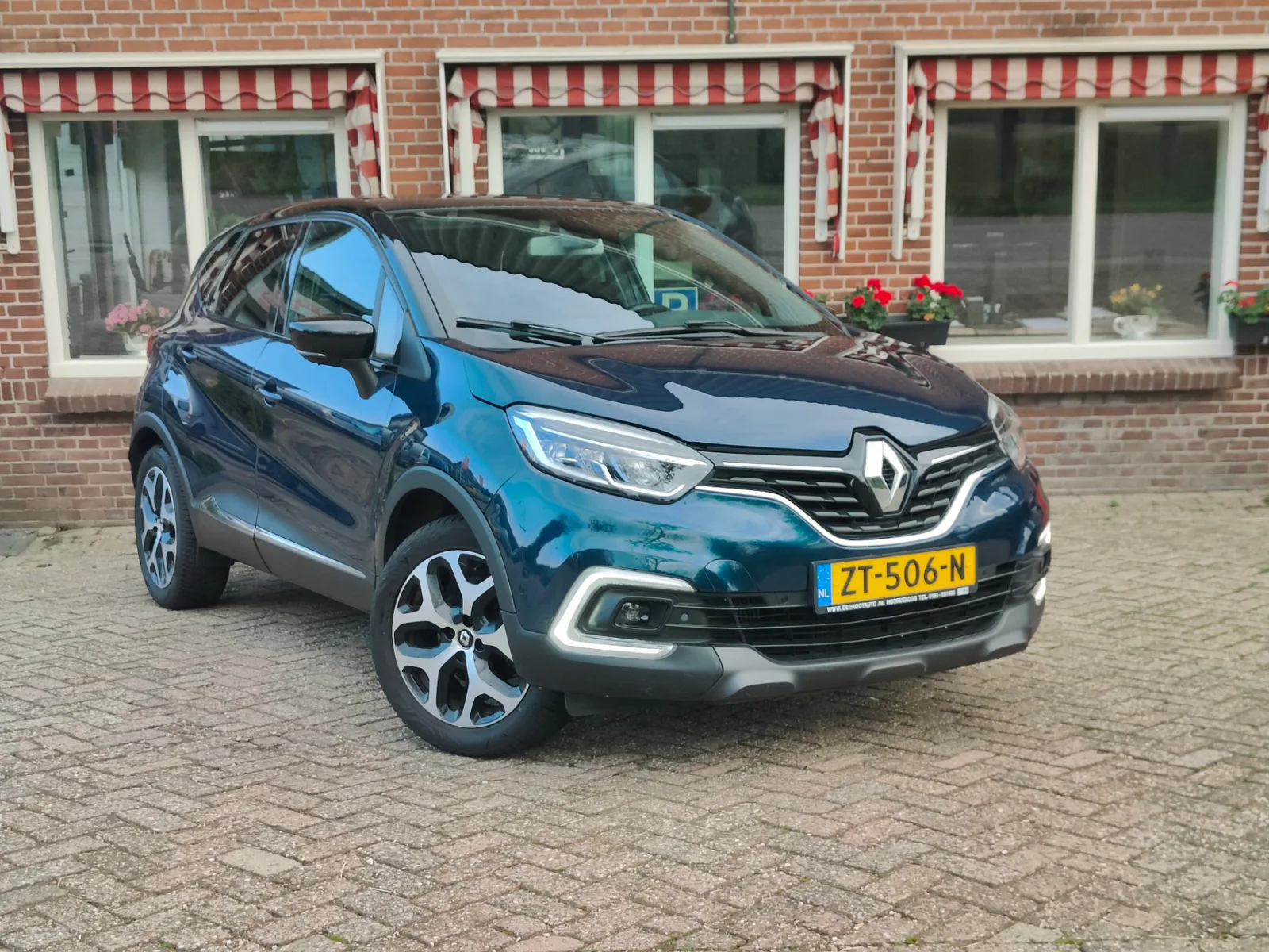 Renault Captur (2019) — foto 1