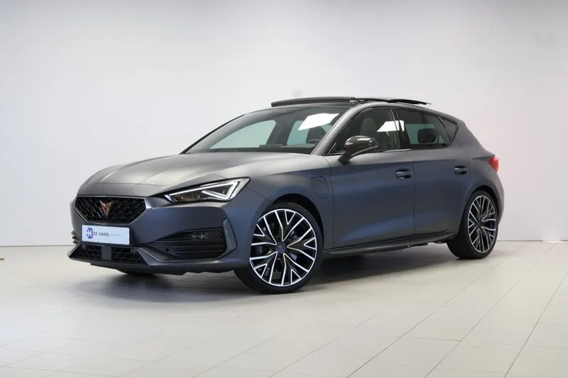 CUPRA Leon (2024)