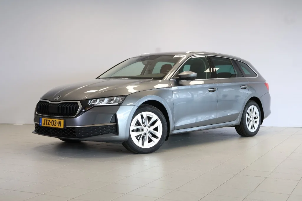 Škoda Octavia (2024) — foto 1