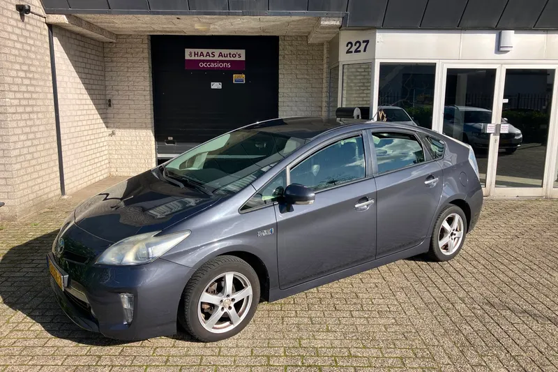Toyota Prius (2012)