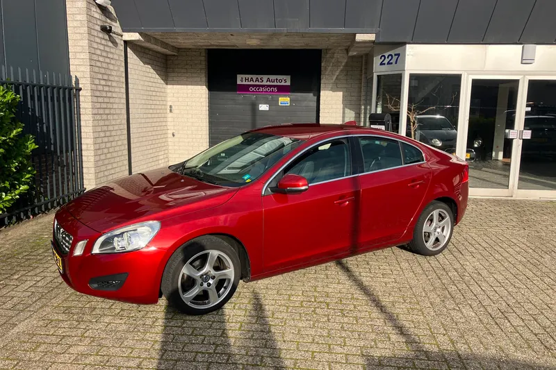 Volvo S60 (2011)