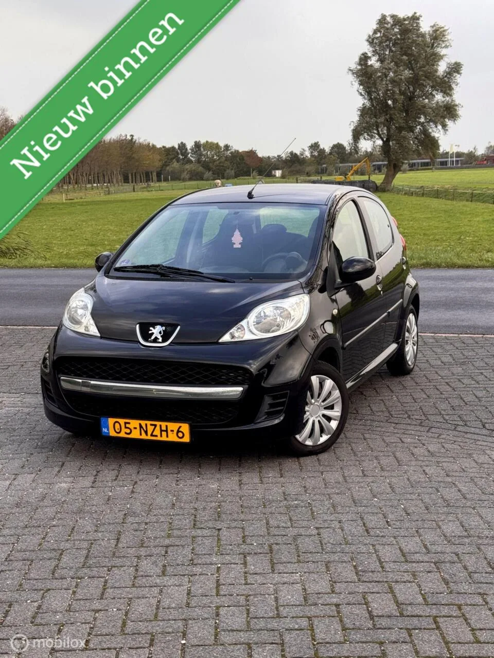 Peugeot 107 (2010) — foto 1