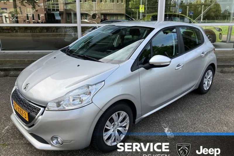 Peugeot 208 (2012)